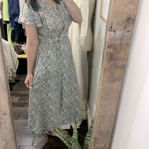 Sienna Sky Floral Green maxi Dress size large - Picture 3 of 8